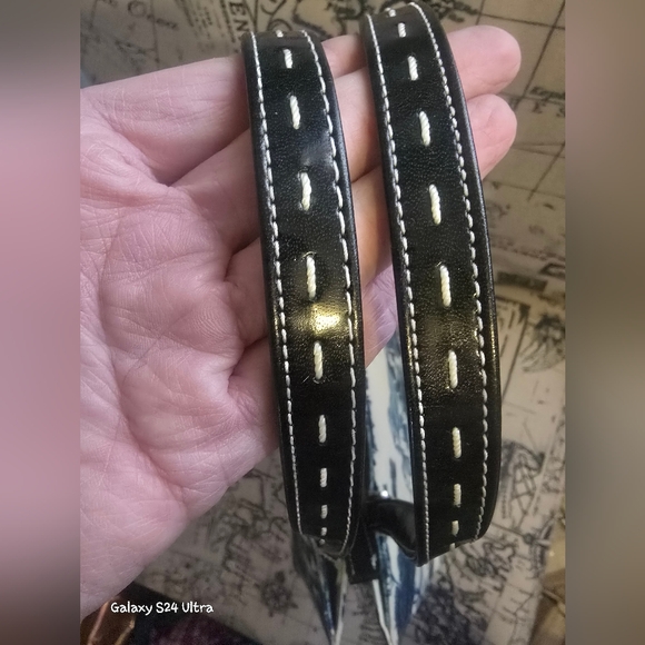 French Country Scenic Fashion Handbag EUC, Blue & Cream Color - Picture 10 of 13